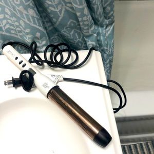 Lange curling wand 1 1/2 inches diameter